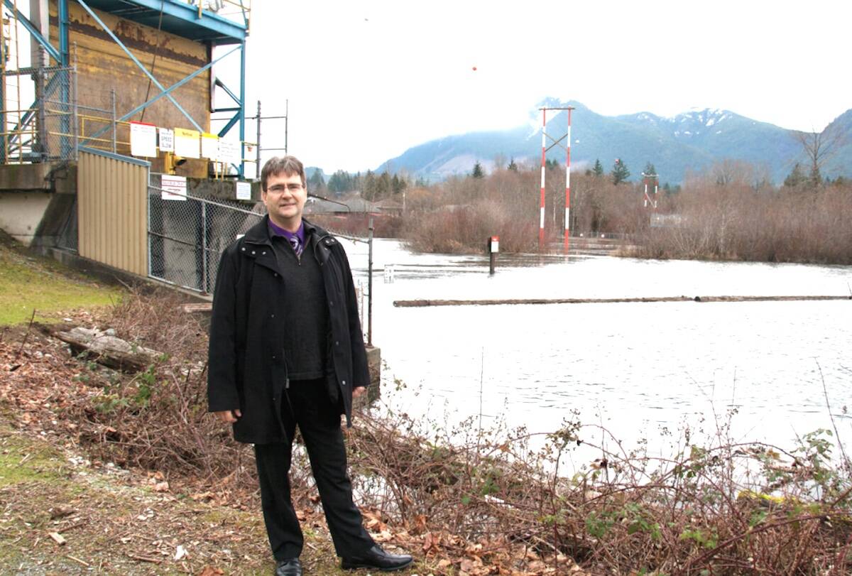 Flashback : Lake Days leadership change ,  bureaucratic error , firefighing news